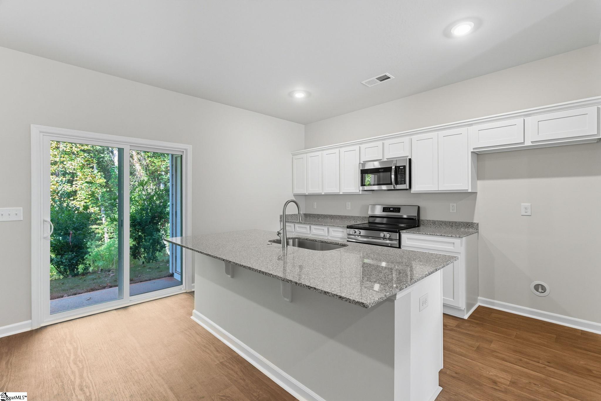 123 Pendleton Place Way Pendleton, SC 29670 - Photo 3 of 20