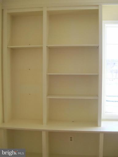 37256 Mountville Road Middleburg, VA 20117 - Photo 9 of 30 Library