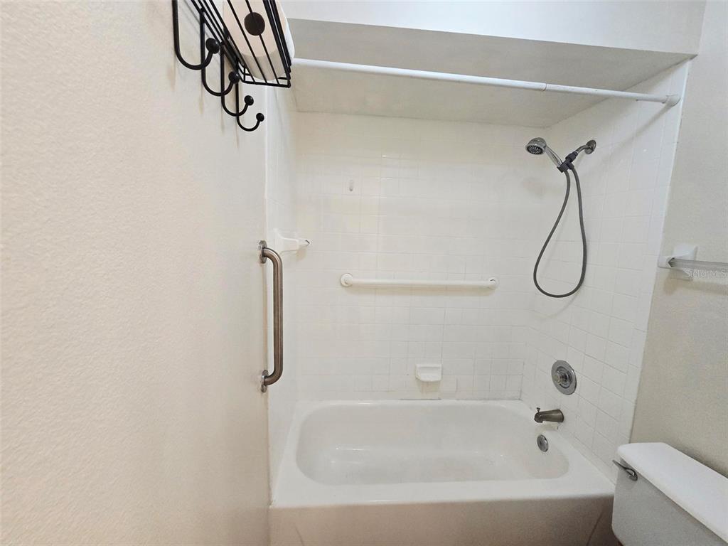 6033 34th Street West, Unit 11 Bradenton, FL 34210 - Photo 13 of 16