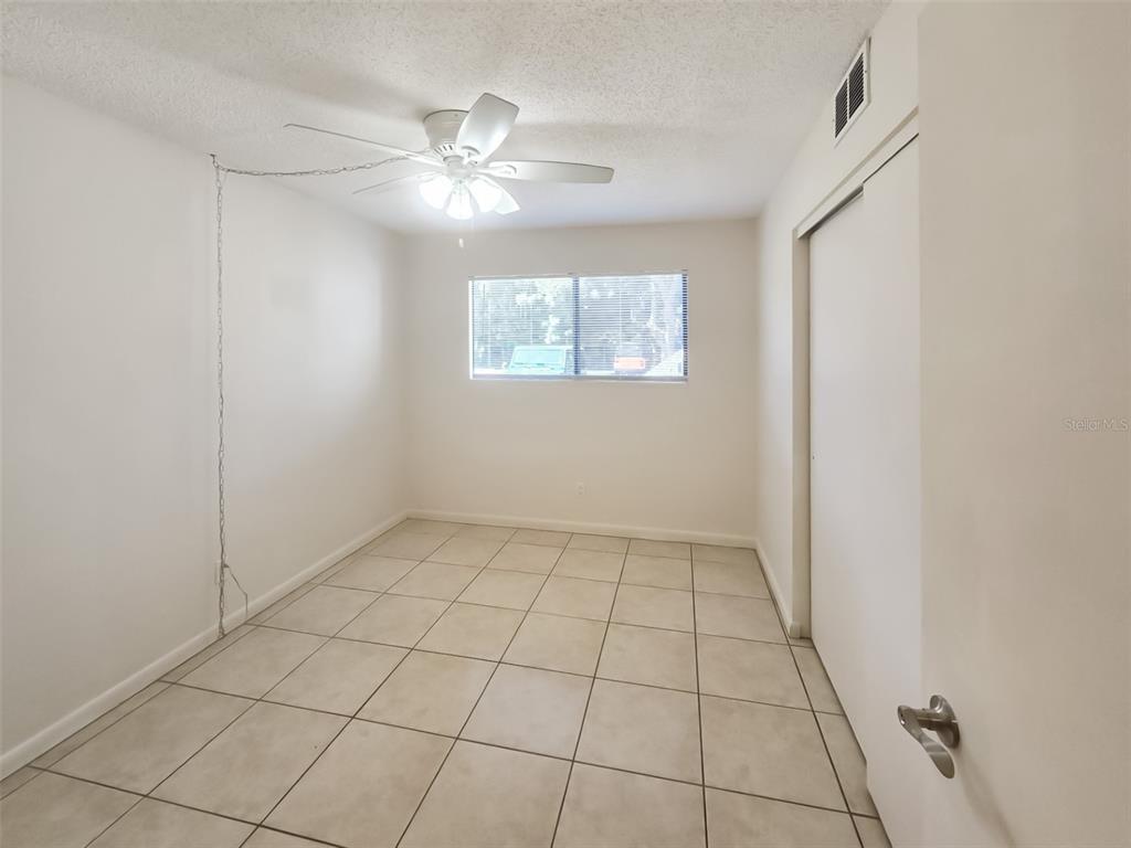 6033 34th Street West, Unit 11 Bradenton, FL 34210 - Photo 6 of 16
