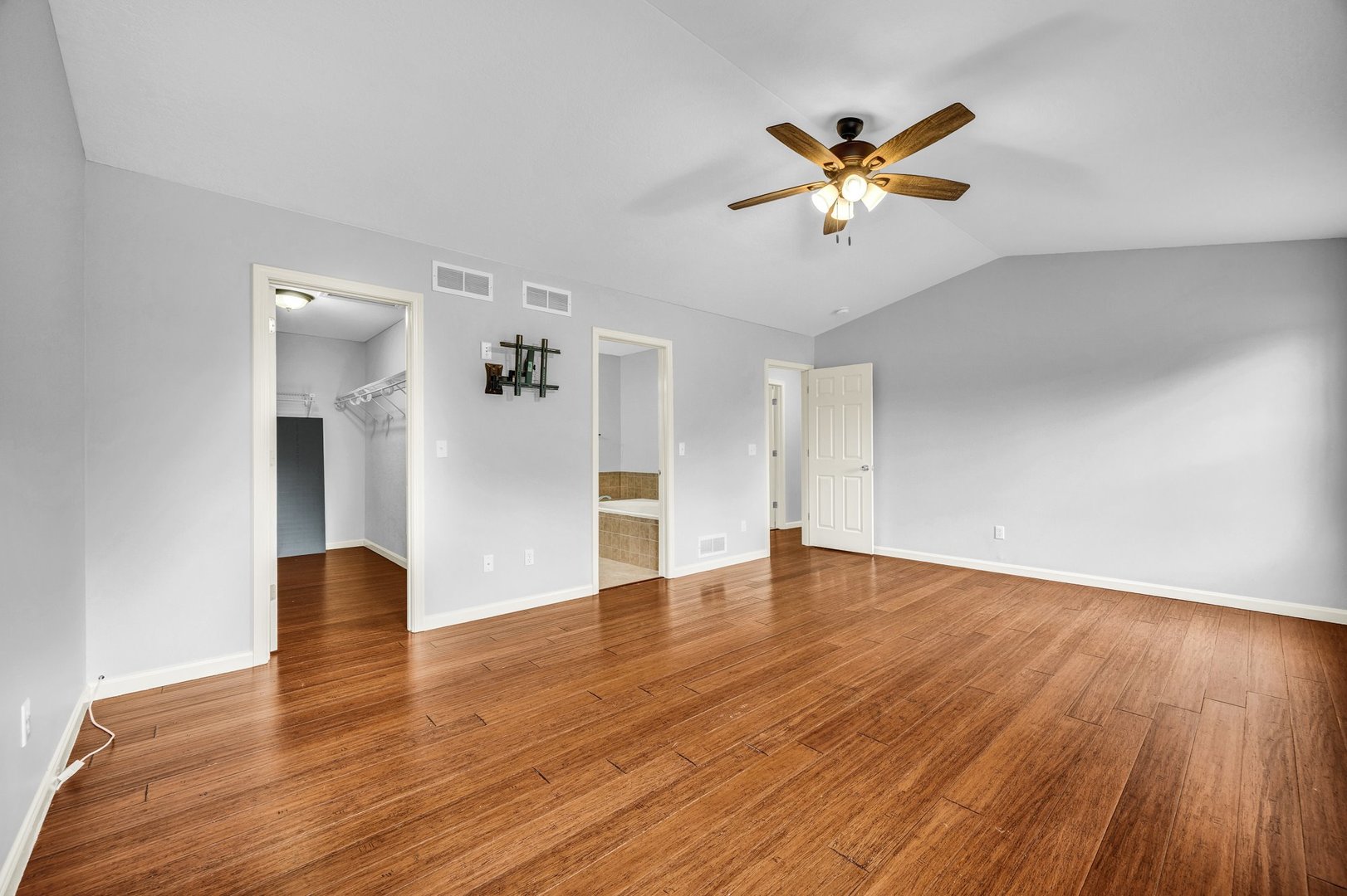 2309 Savanna Road Bloomington, IL 61705 - Photo 20 of 43 Gallery Image 20