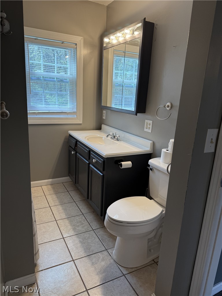 880 East Caston Road Uniontown, OH 44685 - Photo 8 of 34