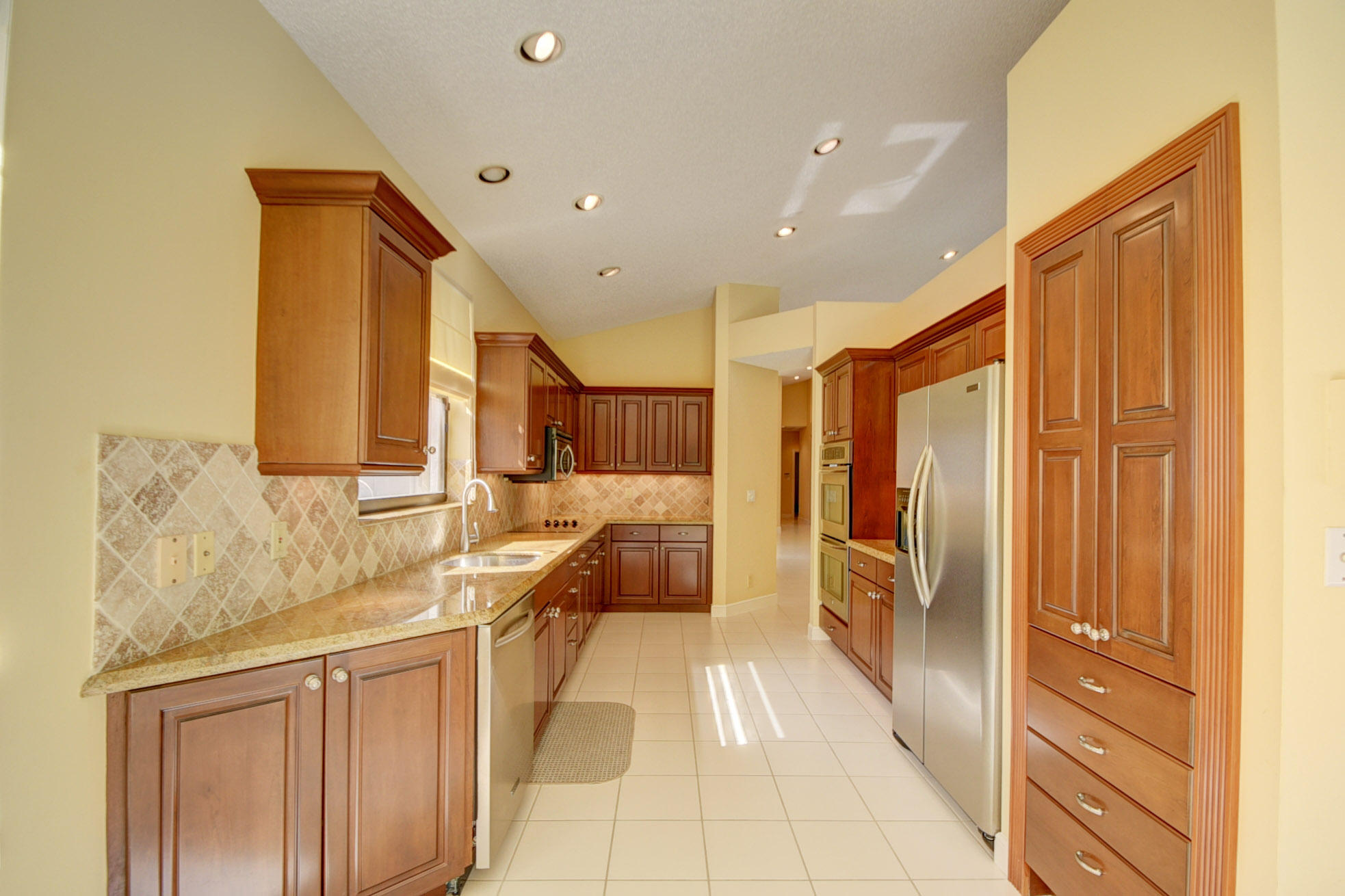 2140 Northwest 60th Circle Boca Raton, FL 33496 - Photo 17 of 41 DSC_9940_1_2_3_4