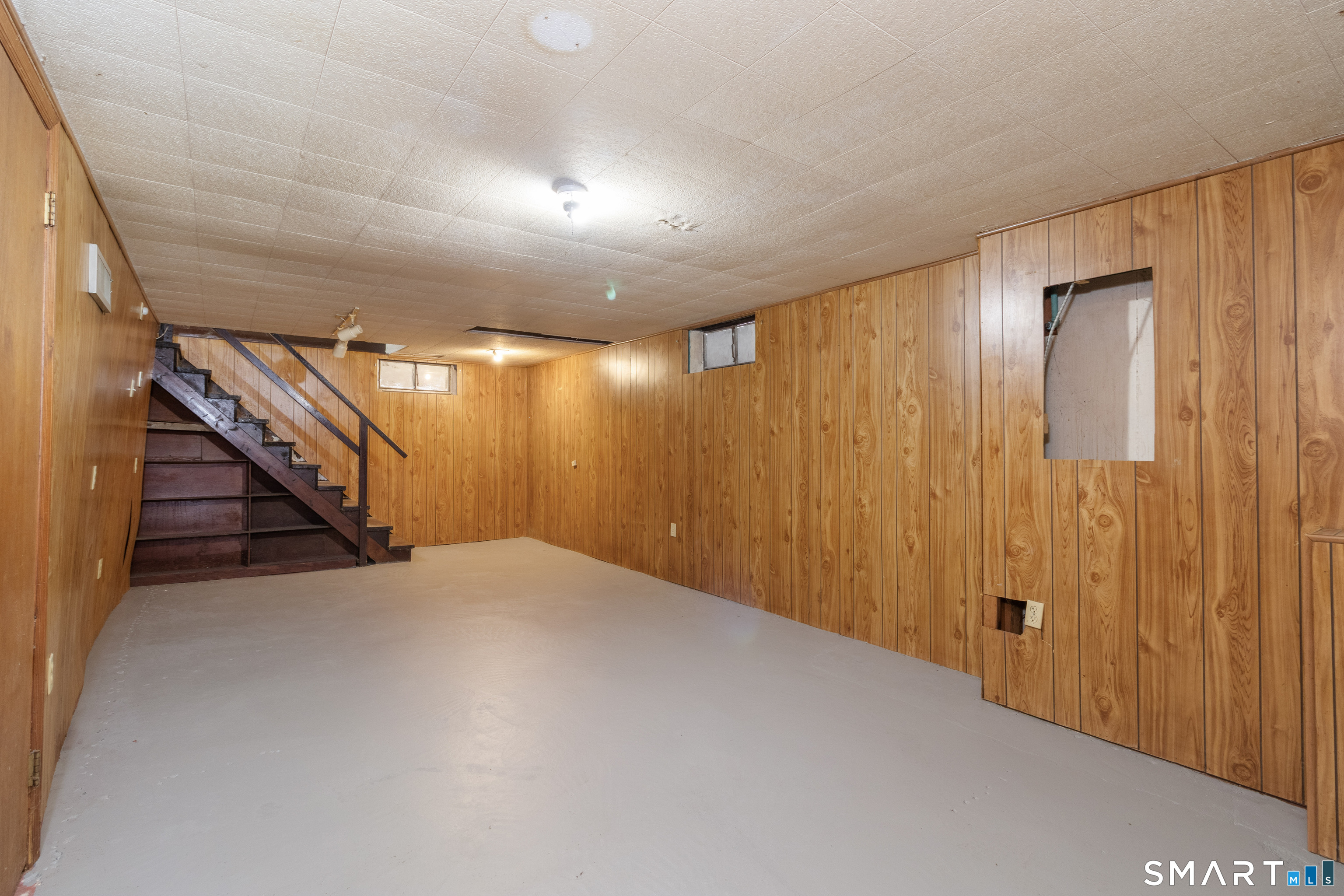 69 Spring Garden Avenue Waterbury, CT 06708 - Photo 21 of 33