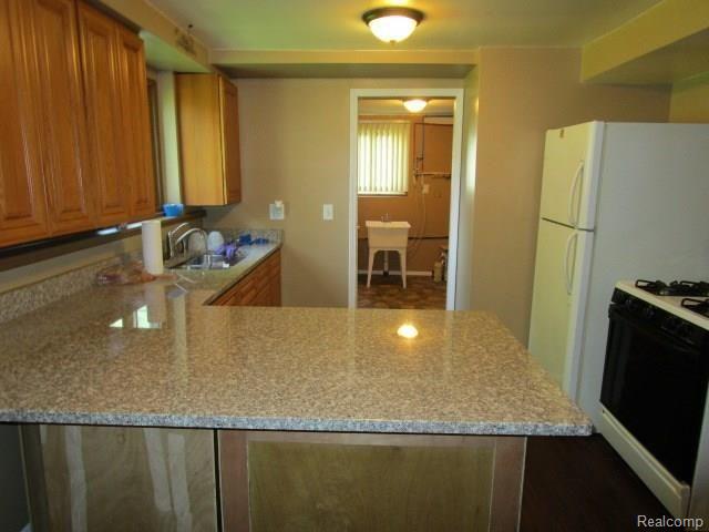 26150 Carlysle Street Inkster, MI 48141 - Photo 6 of 37