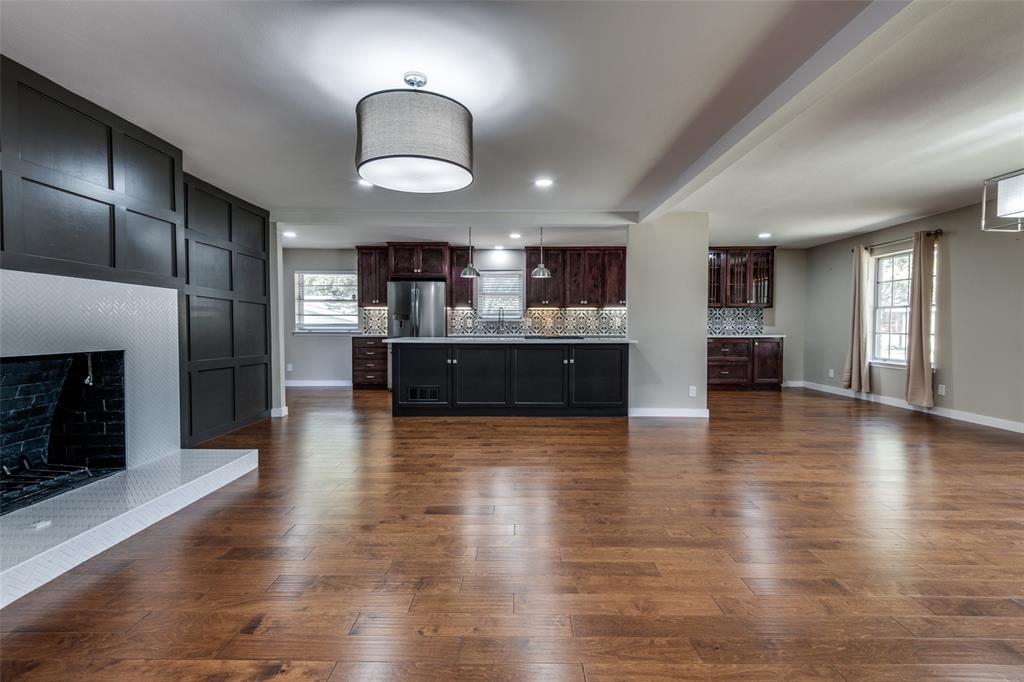 10908 Colbert Way Dallas, TX 75218 - Photo 3 of 22