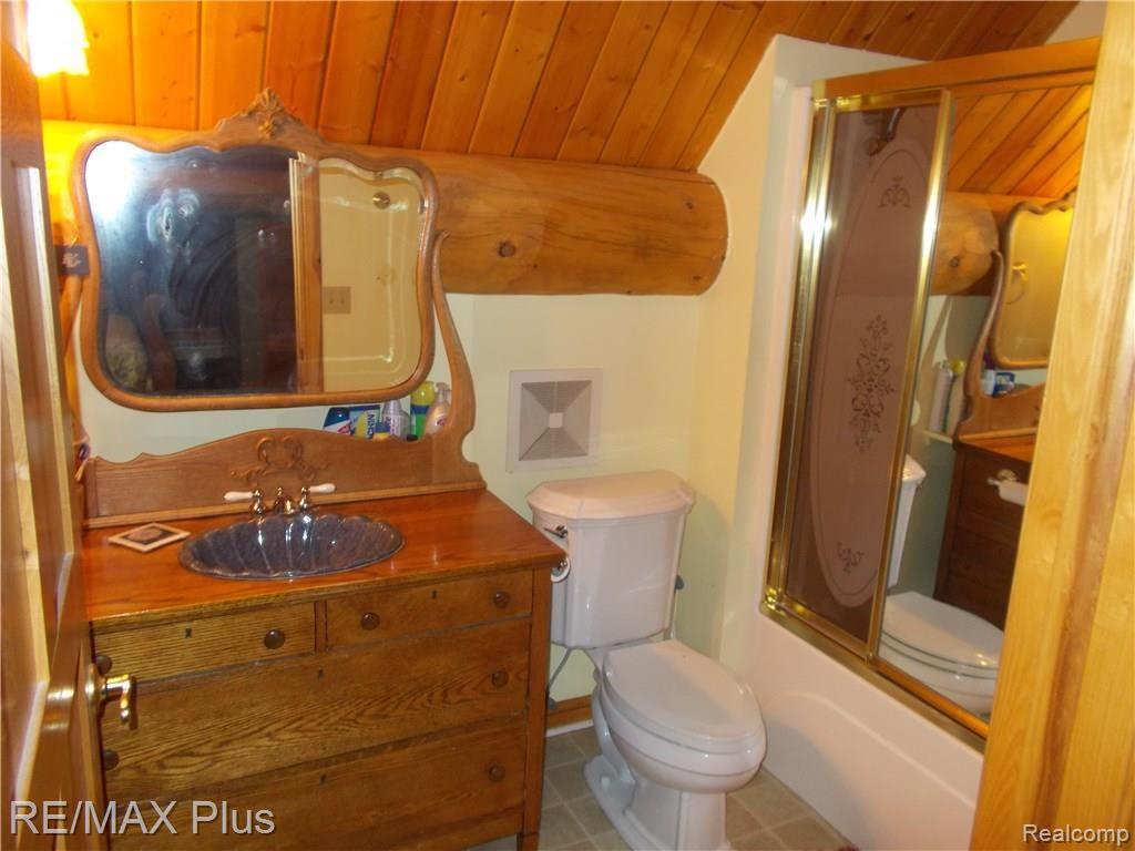 3903 5 Lakes Road Lapeer, MI 48446 - Photo 39 of 70 DSCN2405.JPG