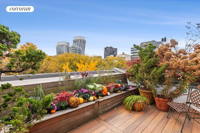 $2,395,000 | 471 West 22nd Street, Unit F | Chelsea
