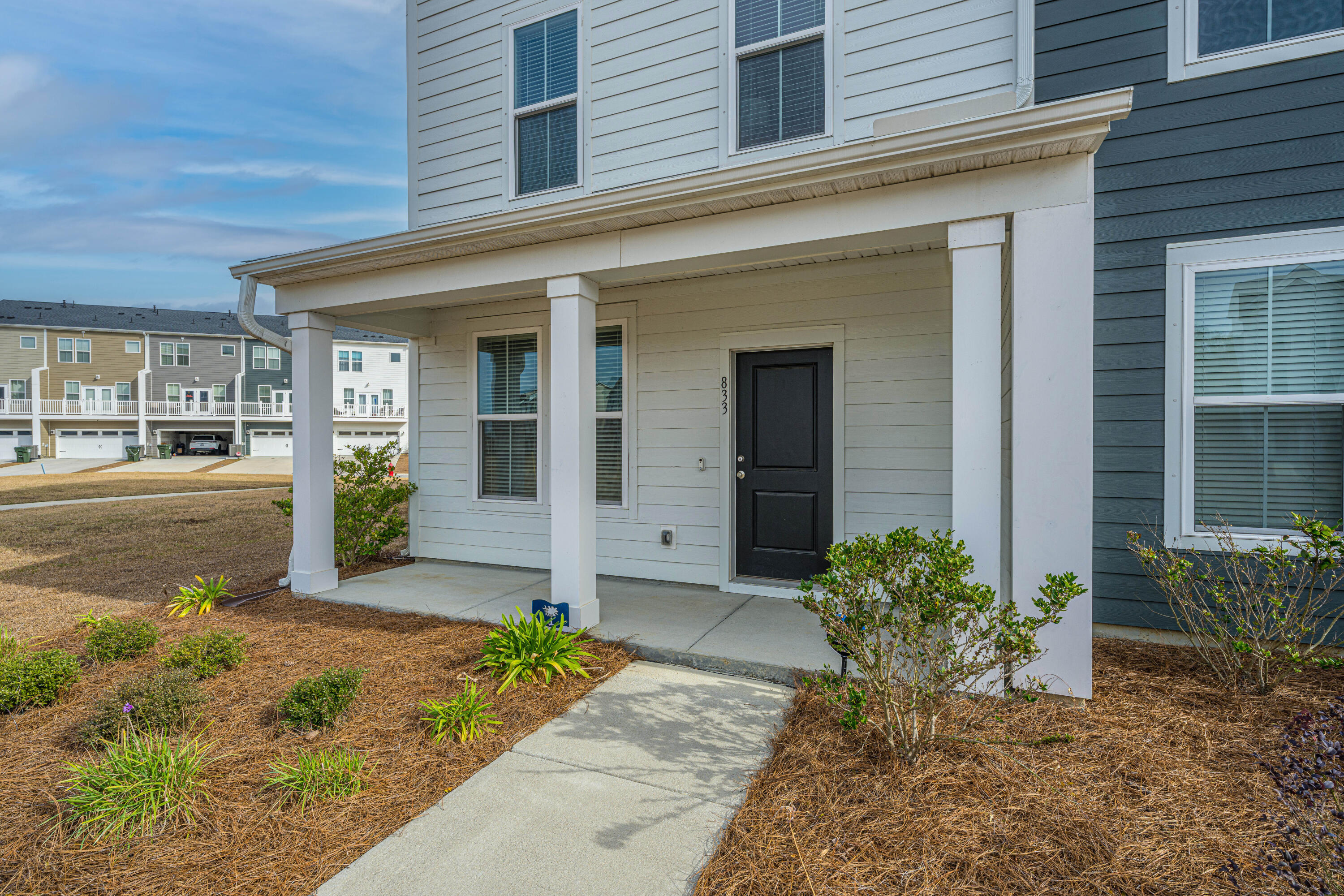 833 Recess Pt Drive Moncks Corner, SC 29461 - Photo 2 of 44 833RecessPointeDr008