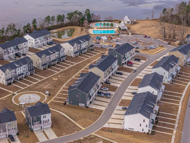 $375,000 | 833 Recess Pt Drive, Moncks Corner, SC 29461