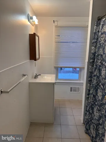 $2,150 | 317 South 3rd Street, Millville, NJ 08332