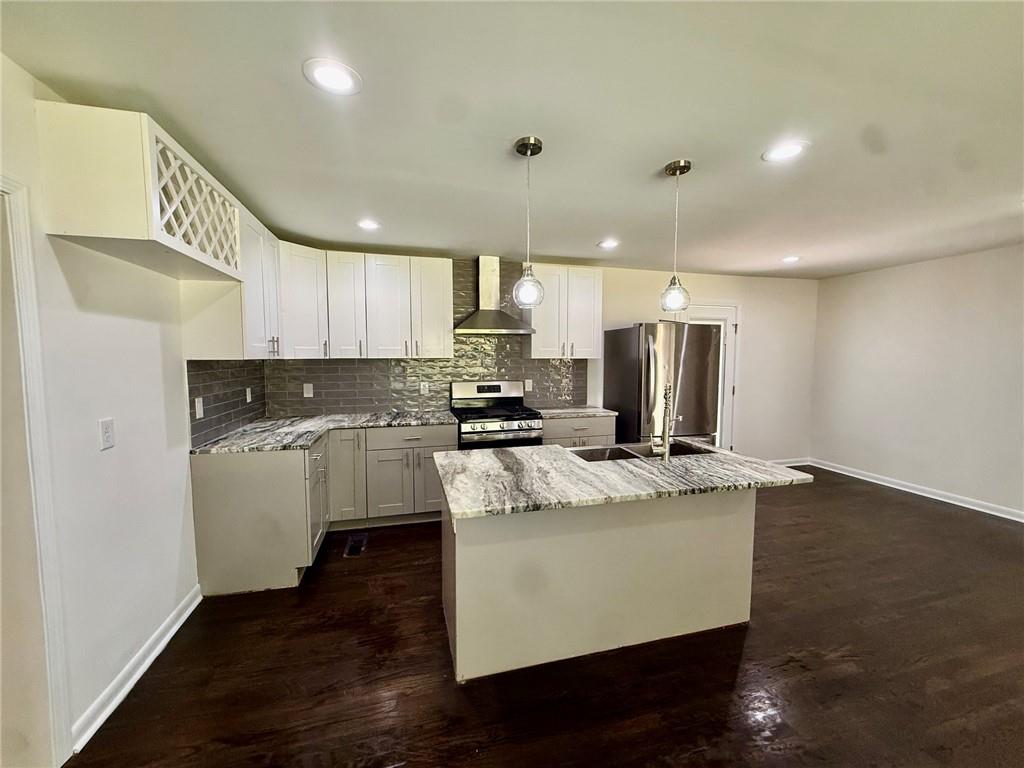 2241 Colleen Court Decatur, GA 30032 - Photo 4 of 33 Gallery Image 4