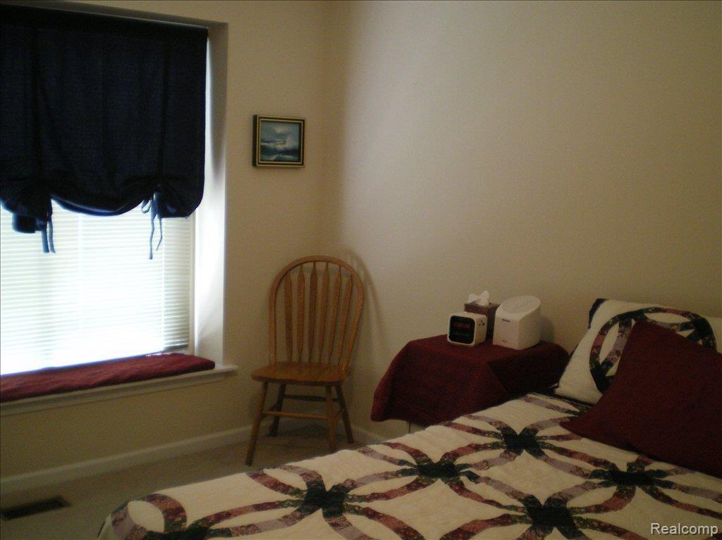 2162 London Bridge Drive, Unit 56 Rochester, MI 48307 - Photo 12 of 23 IMGP0008