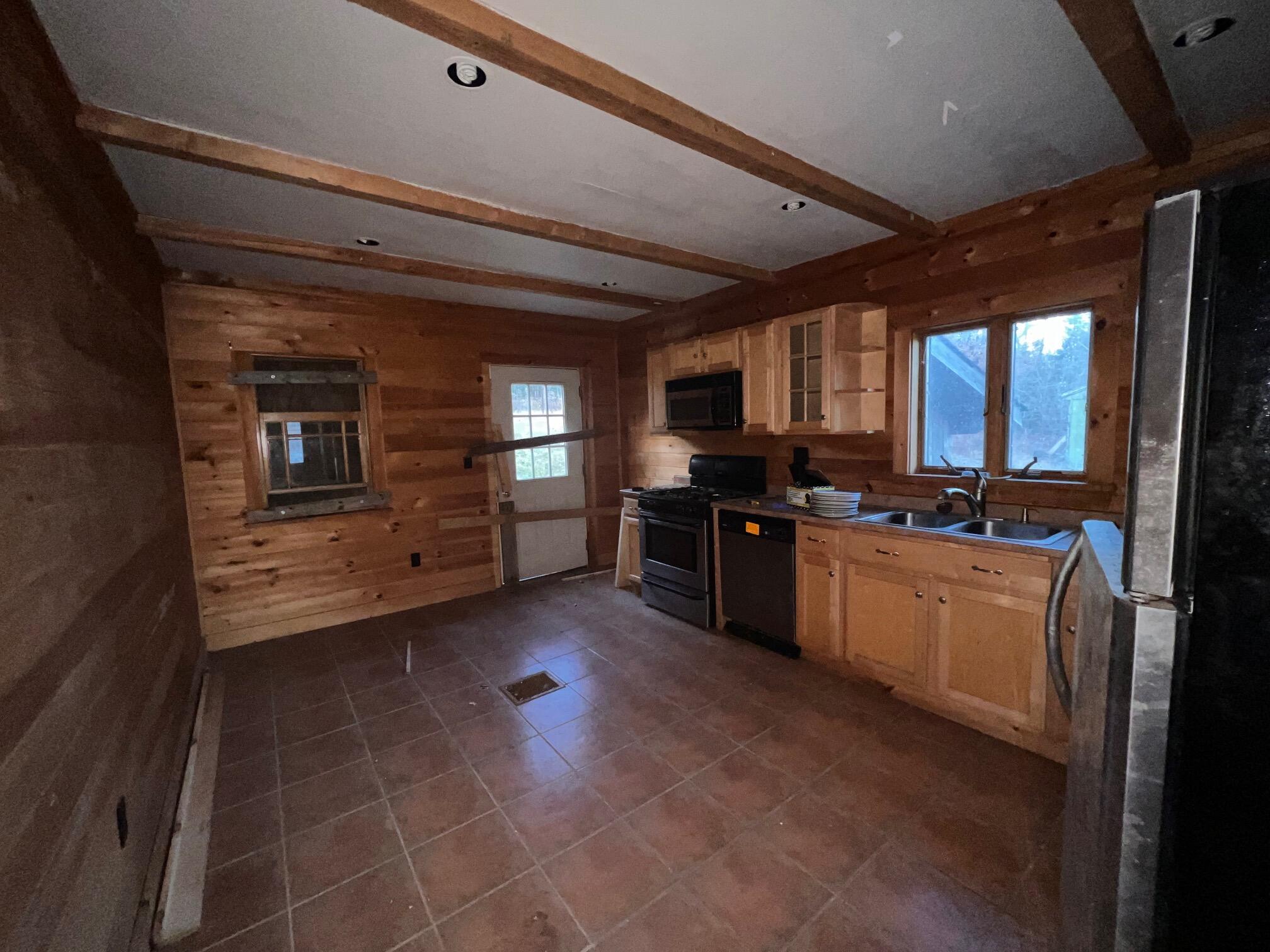 88 Stratton Road Rangeley, ME 04970 - Photo 17 of 34 Kitchen