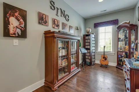 $1,050,000 | 5704 Old Harding Pike, Nashville, TN 37205