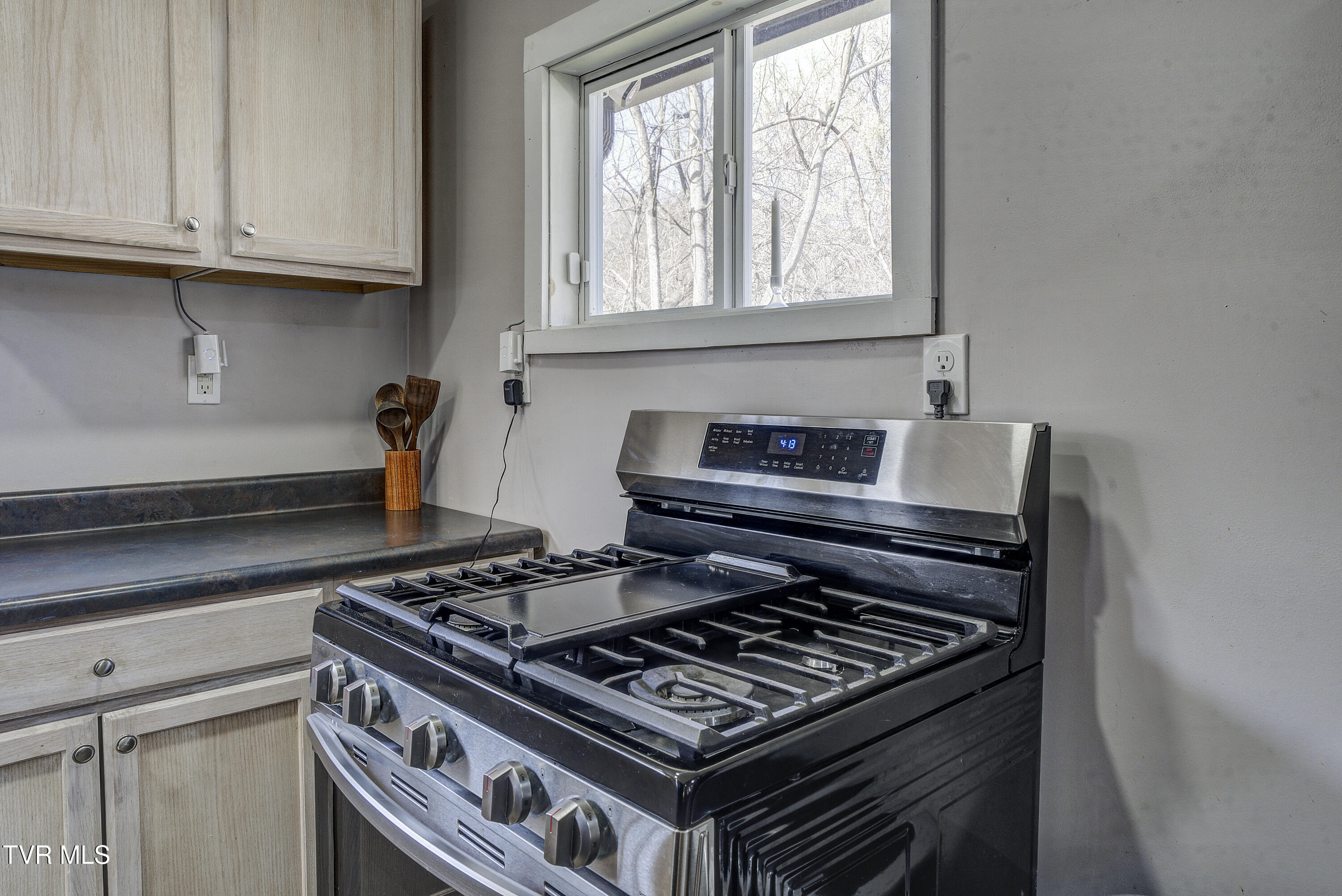 412 Railroad Street Erwin, TN 37650 - Photo 17 of 32 Railroad-14