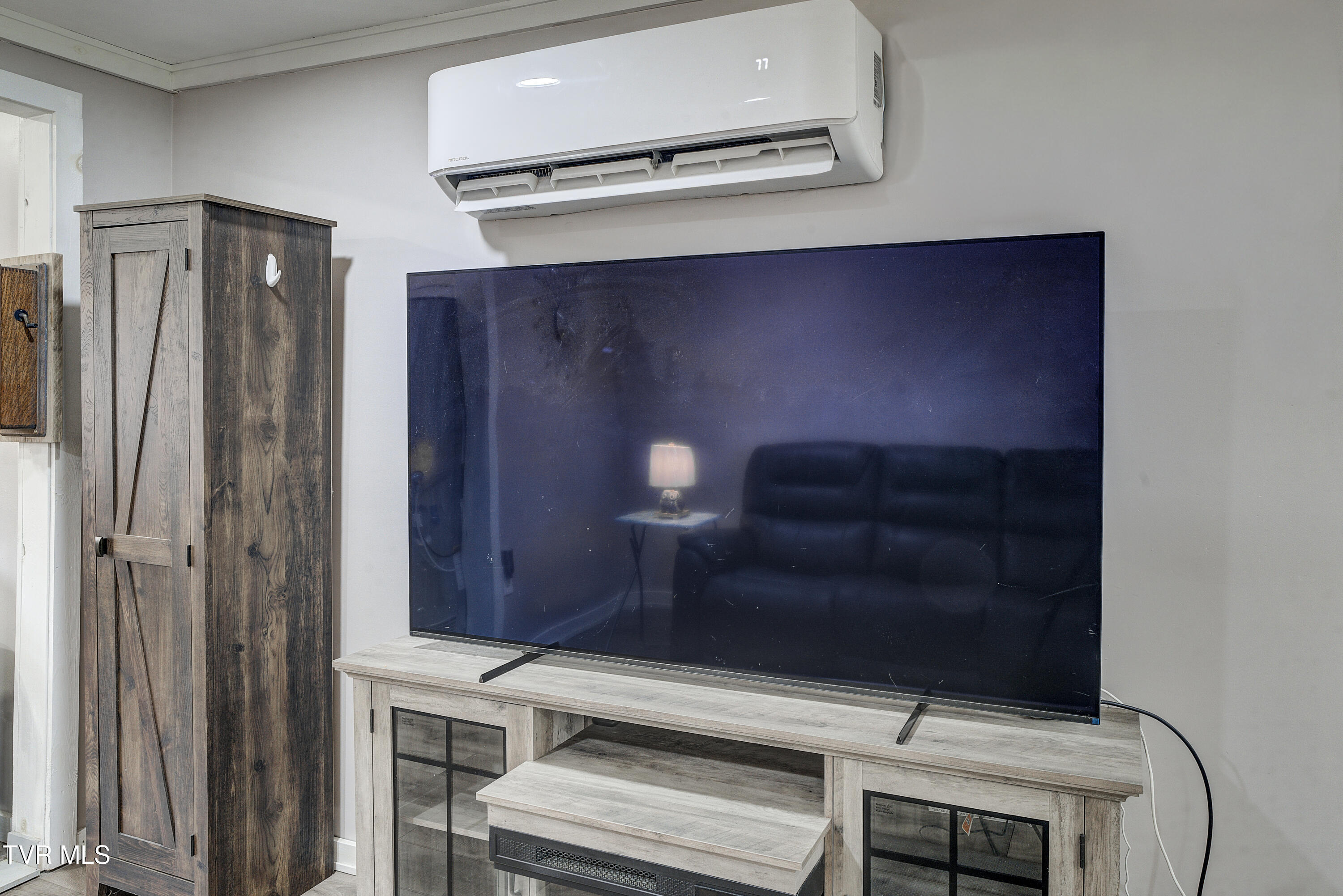 412 Railroad Street Erwin, TN 37650 - Photo 18 of 32 Railroad-15