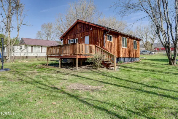 $169,900 | 412 Railroad Street, Erwin, TN 37650