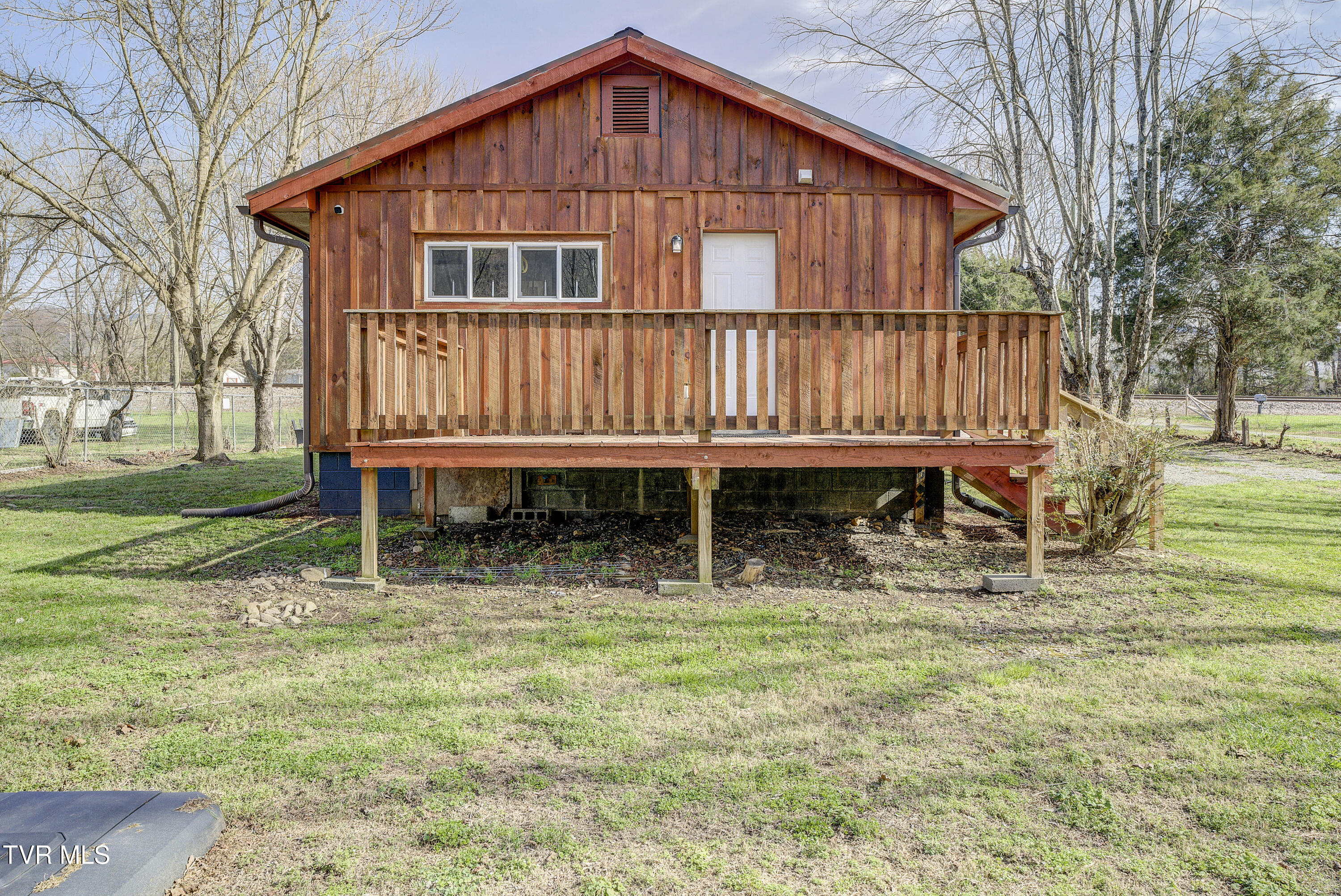 412 Railroad Street Erwin, TN 37650 - Photo 27 of 32 Railroad-26