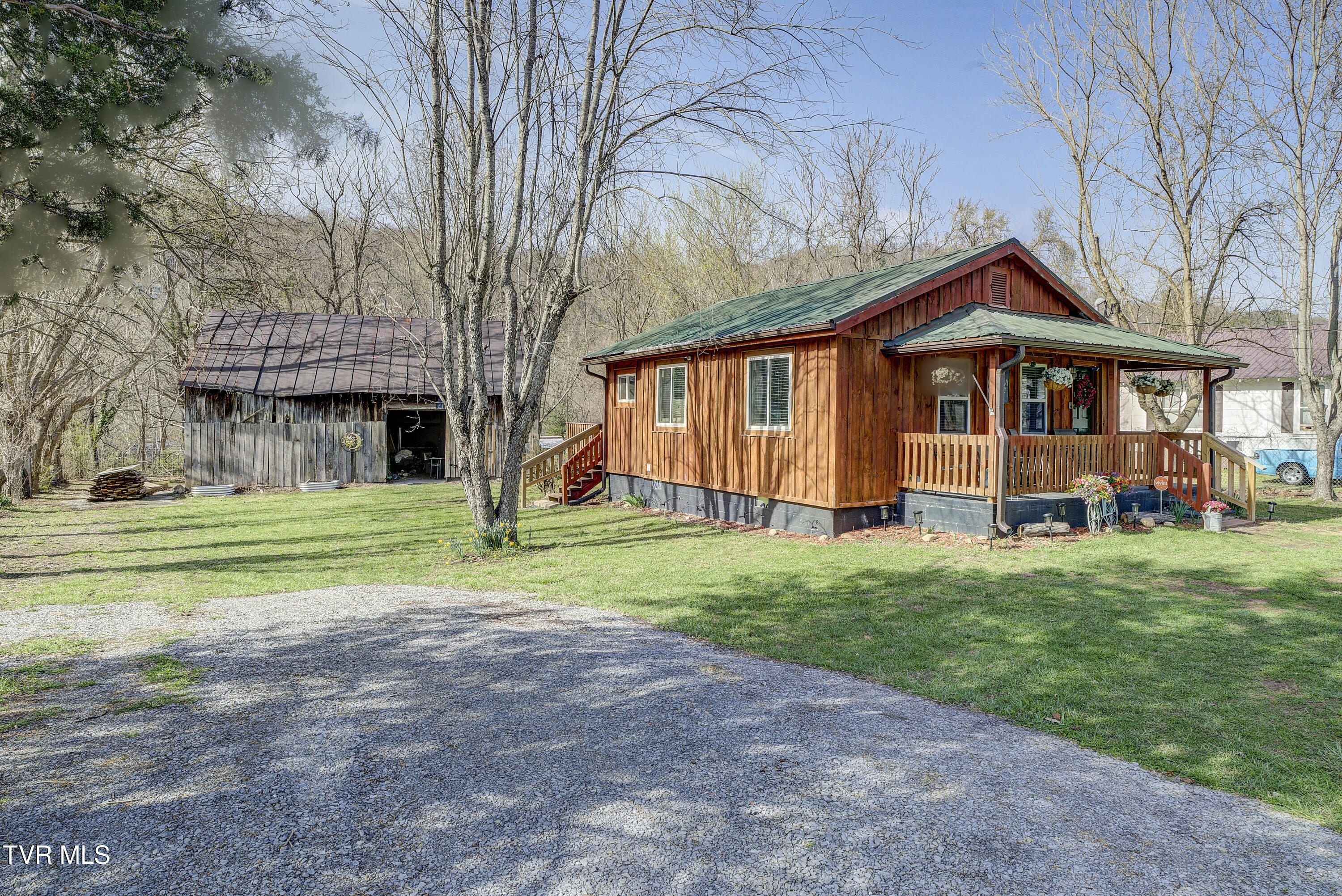 412 Railroad Street Erwin, TN 37650 - Photo 29 of 32 Railroad-28