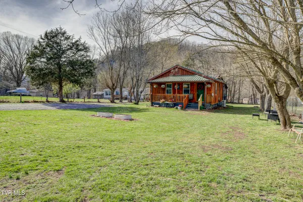 $169,900 | 412 Railroad Street, Erwin, TN 37650