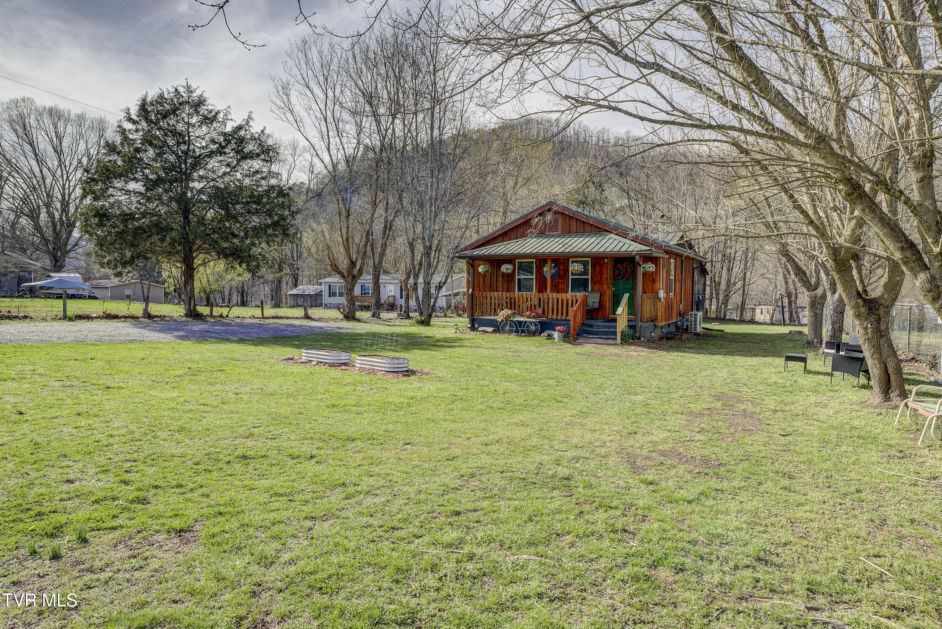 412 Railroad Street Erwin, TN 37650 - Photo 30 of 32 Railroad-30