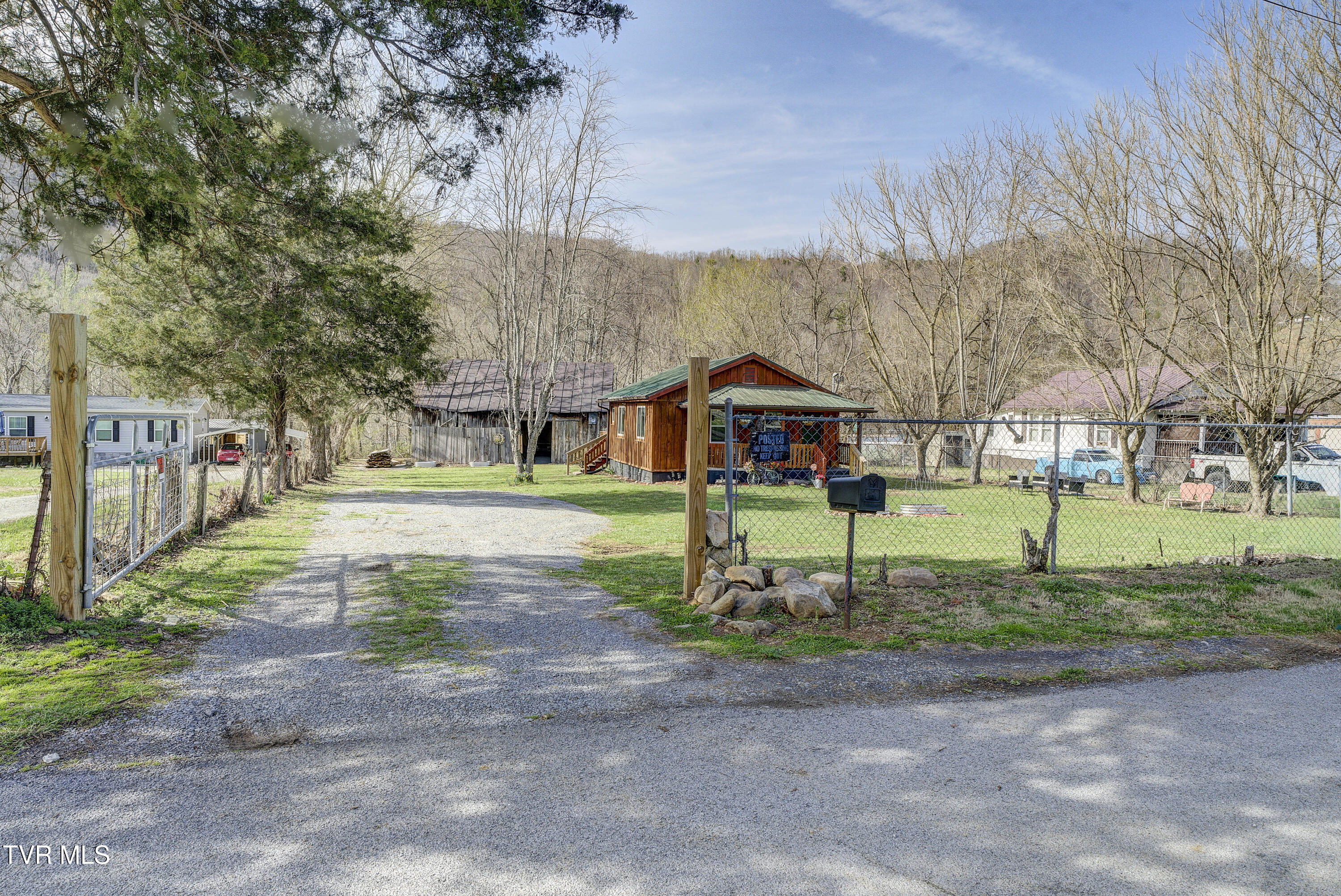 412 Railroad Street Erwin, TN 37650 - Photo 32 of 32 Railroad-32