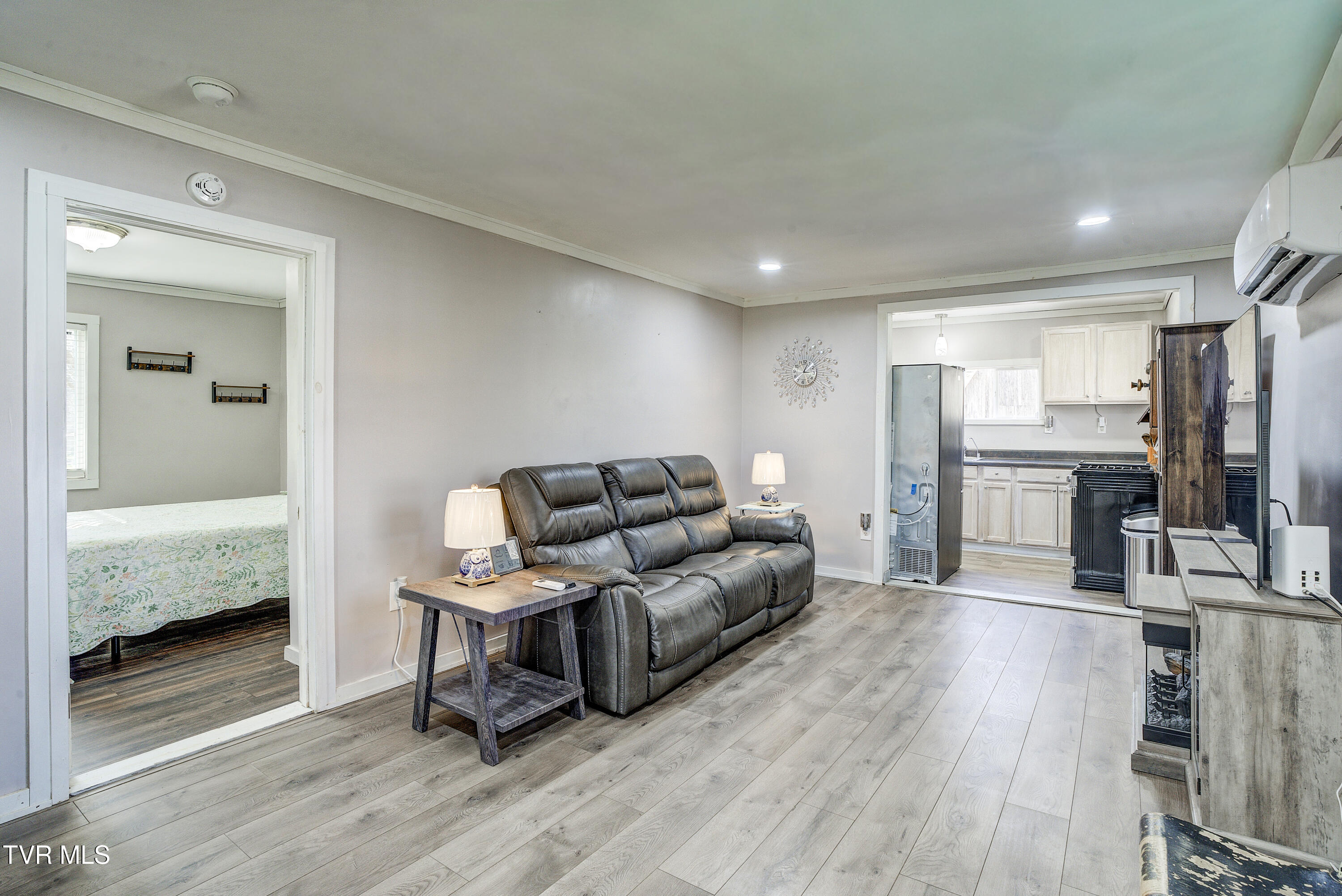 412 Railroad Street Erwin, TN 37650 - Photo 4 of 32 Railroad-1