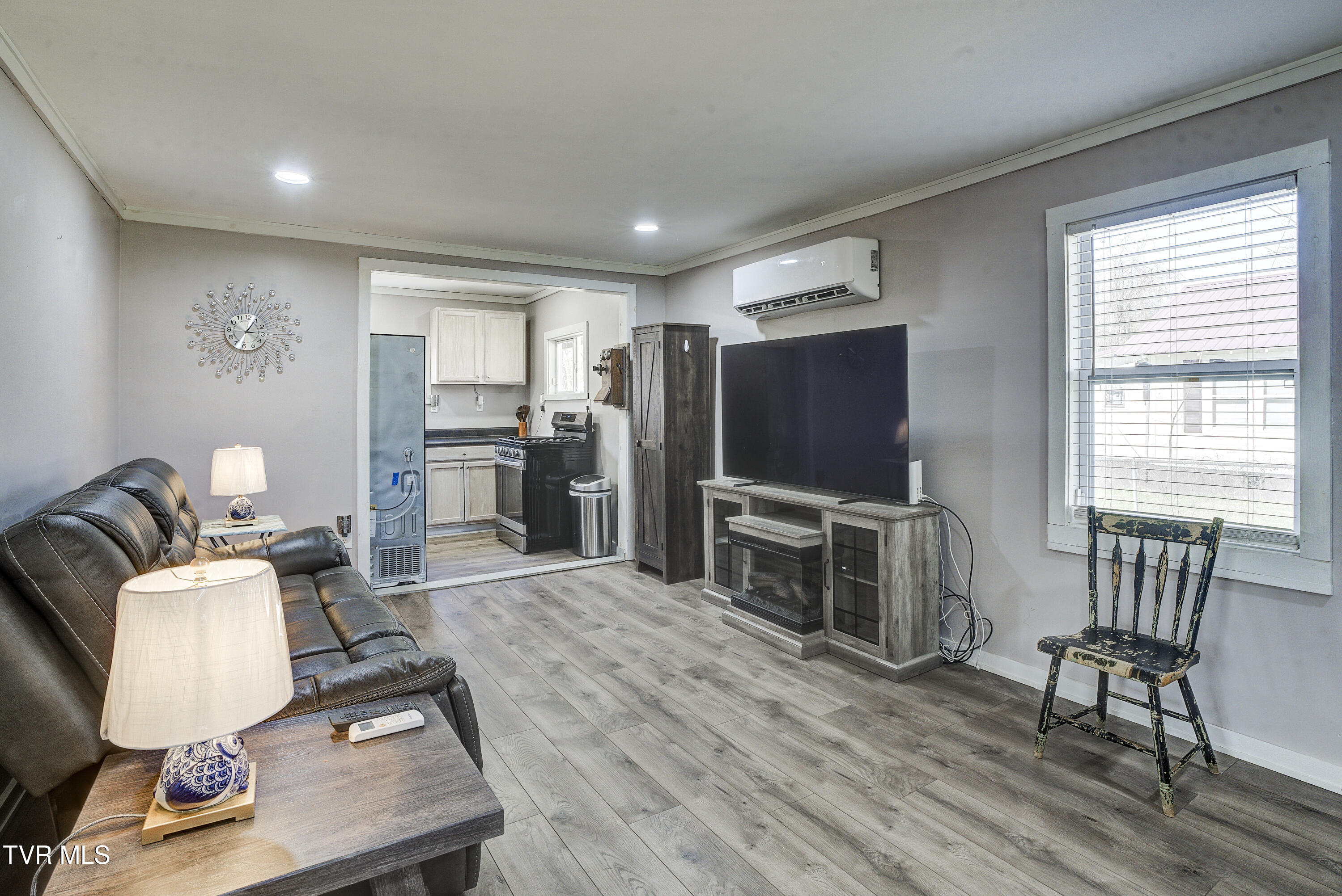 412 Railroad Street Erwin, TN 37650 - Photo 5 of 32 Railroad-2