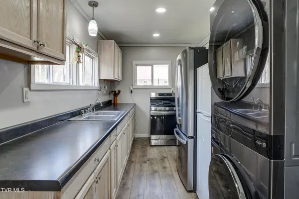 $169,900 | 412 Railroad Street, Erwin, TN 37650