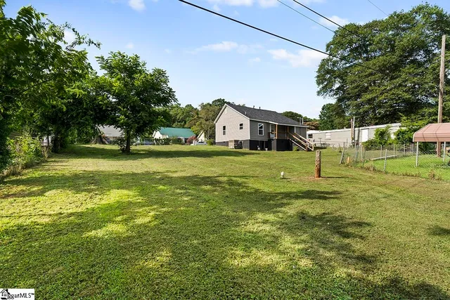 $110,000 | 303 Beauregard Street, Clinton, SC 29325