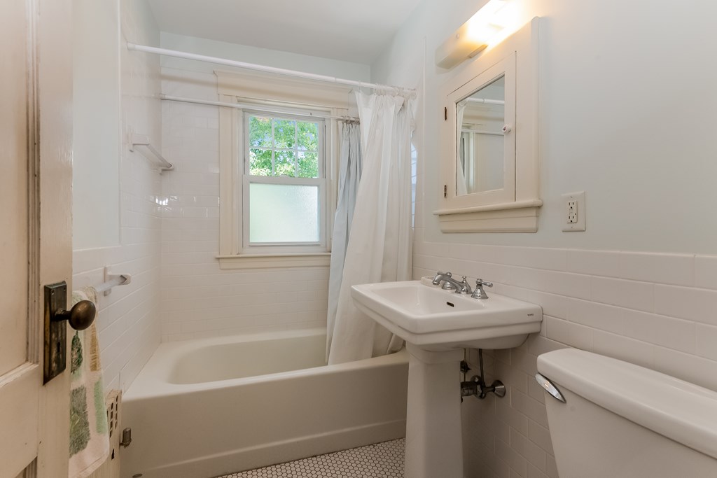 25 Brington Road Brookline, MA 02445 - Photo 19 of 37