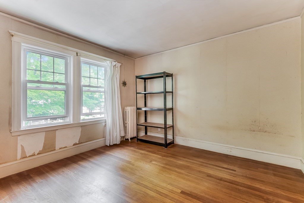 25 Brington Road Brookline, MA 02445 - Photo 8 of 37