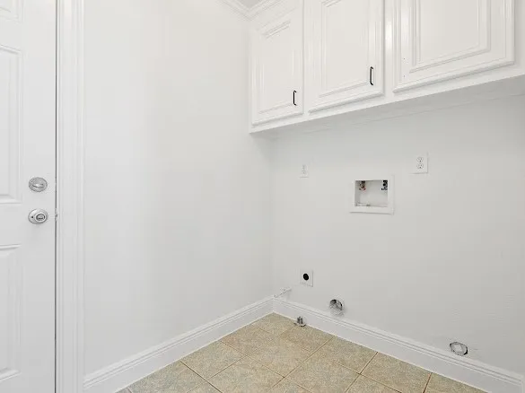 a view of a hallway with windows