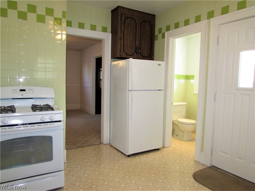 16403 West Park Road Cleveland, OH 44111 - Photo 16 of 34 Gallery Image 16