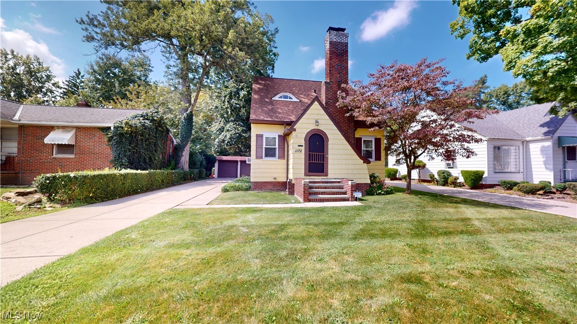 1172 Belrose Road Cleveland, OH 44124 - Photo 2 of 47