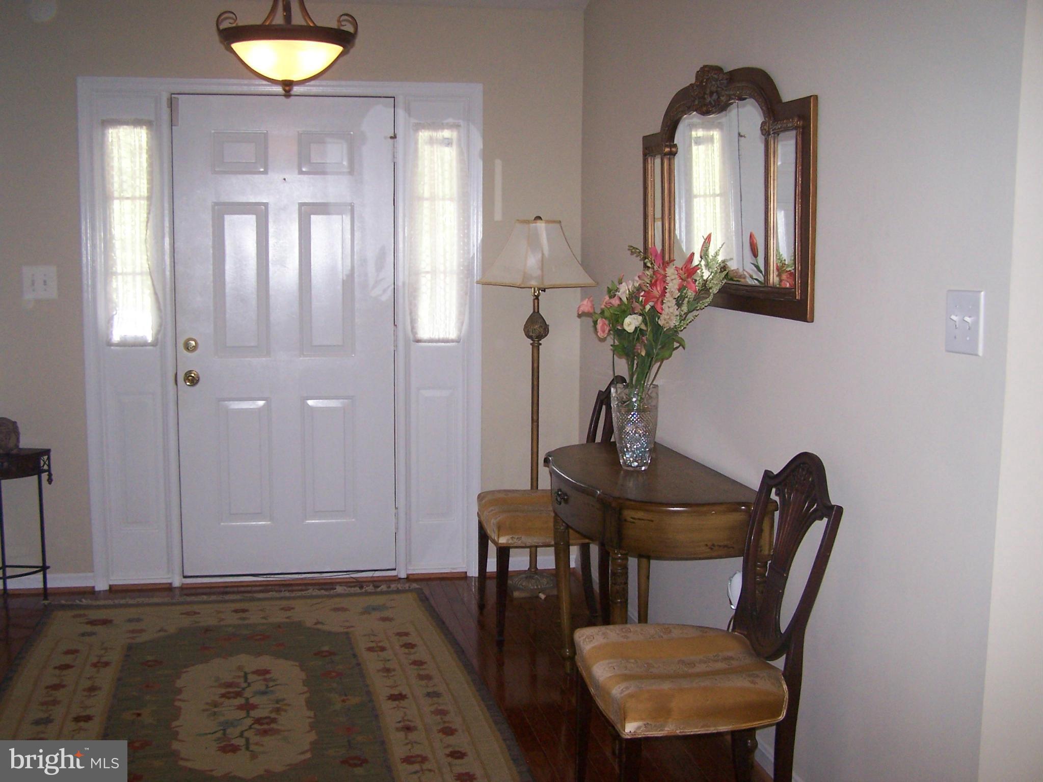 8985 Shadowlake Way Springfield, VA 22153 - Photo 3 of 17 Interior (General)