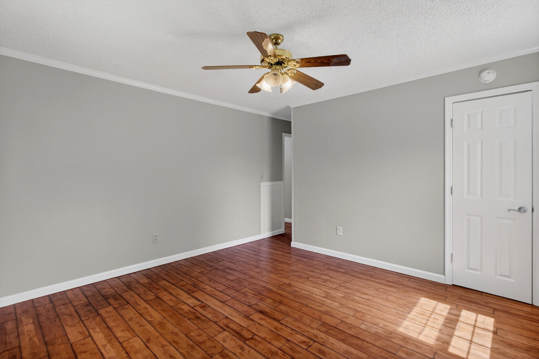 1824 Highway 61 Ridgeville, SC 29472 - Photo 26 of 35 26. Bedroom #2 has a large closet