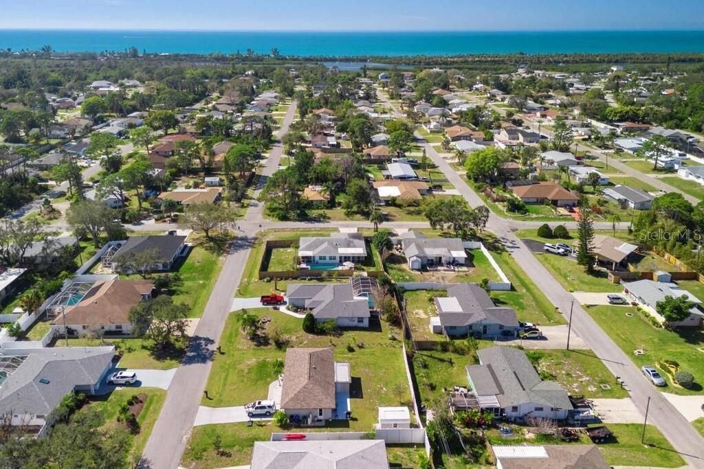 4731 Egret Road Venice, FL 34293 - Photo 2 of 33