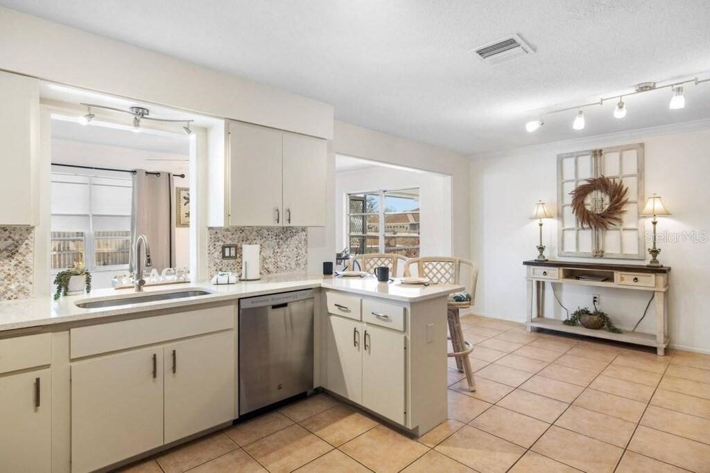 4731 Egret Road Venice, FL 34293 - Photo 10 of 33