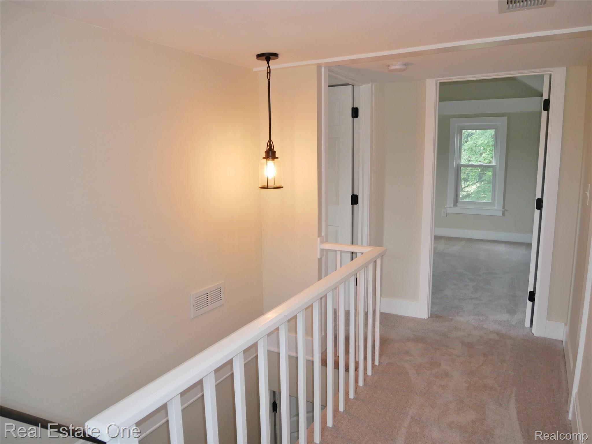 4350 Morgan Road Lake Orion, MI 48359 - Photo 20 of 28 upper hallway (2).JPG