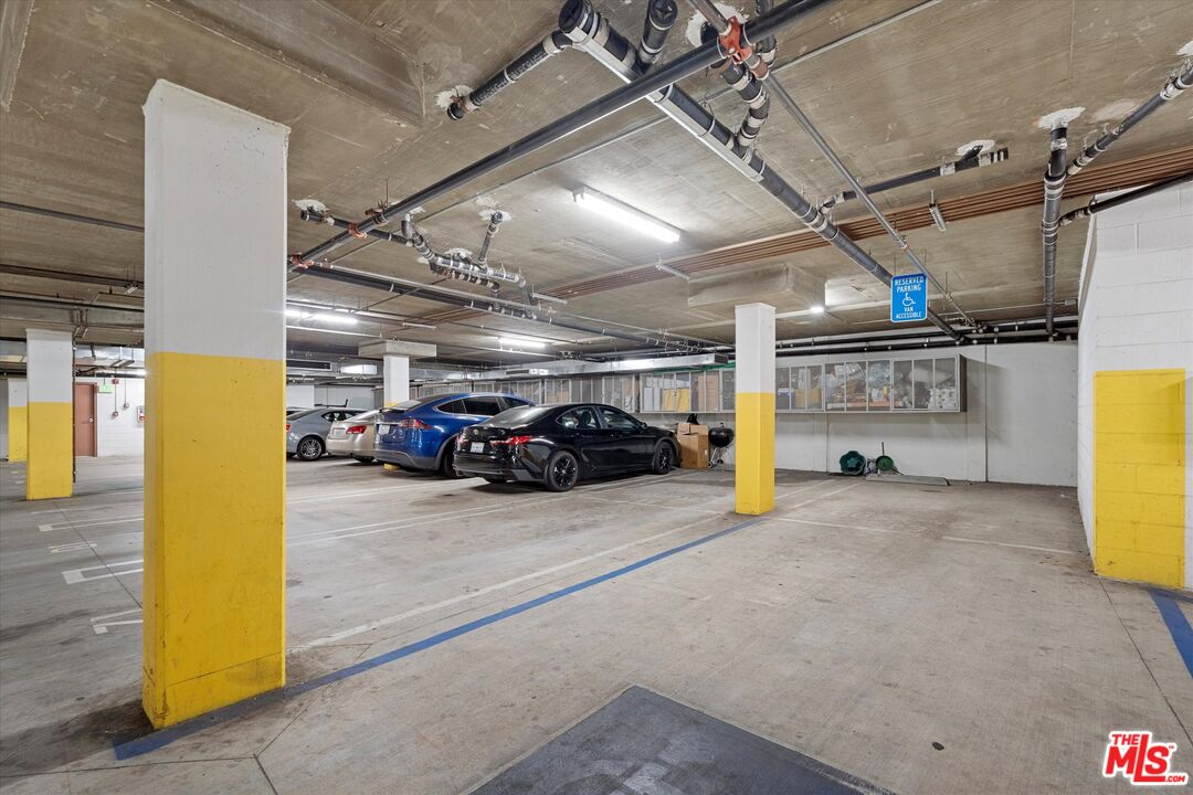 7123 Greeley Street, Unit 102 Tujunga, CA 91042 - Photo 25 of 35