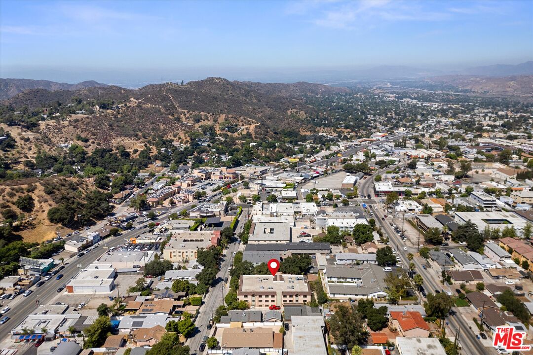 7123 Greeley Street, Unit 102 Tujunga, CA 91042 - Photo 31 of 35