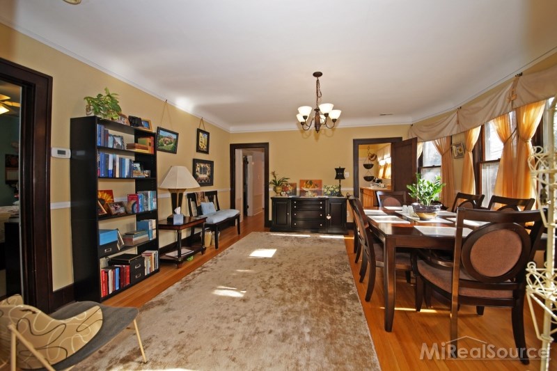 594-596 Neff Road Grosse Pointe, MI 48230 - Photo 15 of 26 31172987-14.JPG