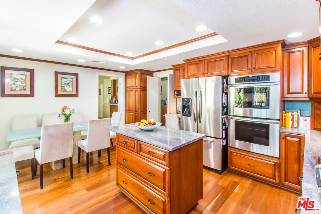 9721 Moorgate Road Beverly Hills, CA 90210 - Photo 8 of 28 Gallery Image 8