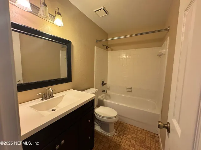 $1,380 | 3801 Crown Point Road, Unit 1064, Jacksonville, FL 32257