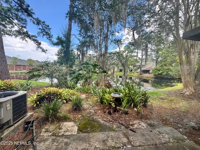 $1,380 | 3801 Crown Point Road, Unit 1064, Jacksonville, FL 32257