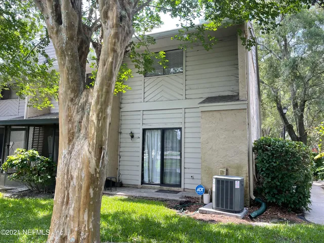 $1,380 | 3801 Crown Point Road, Unit 1064, Jacksonville, FL 32257