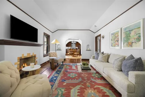 $949,000 | 6407 Velasco Avenue, Dallas, TX 75214