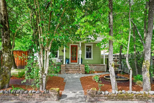 $799,000 | 316-318 Petaluma Avenue, Sebastopol, CA 95472